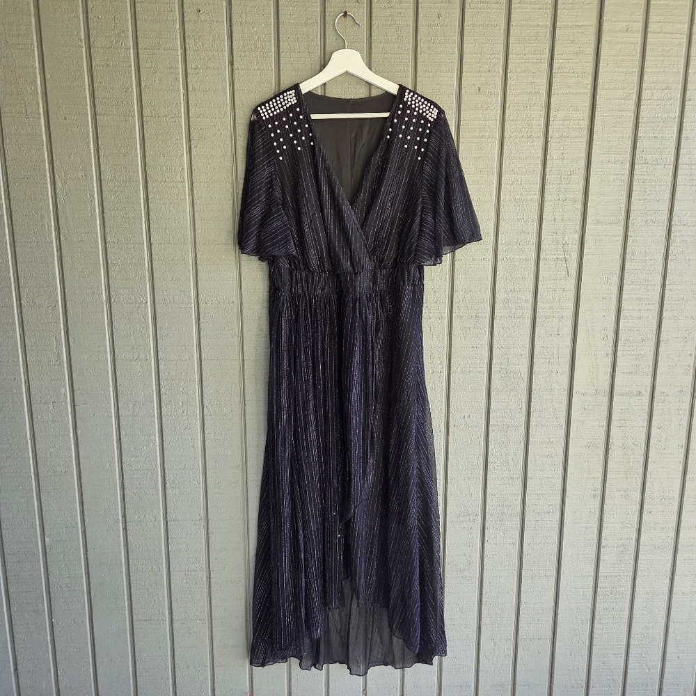 XL Elegant Black Party dress beaded shoulders flutter sleeves - Picture 3 of 9
